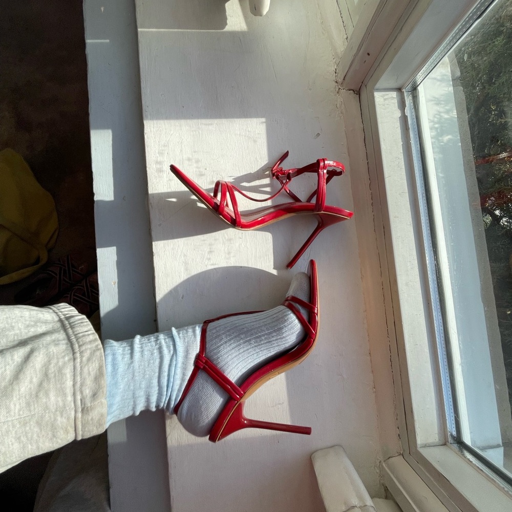 🍒Cherry 🍒 Red Stiletto heels 👠 size 7